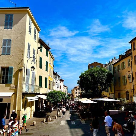 Superbe Appartement En Plein Centre Du Vieil Antibes Bagian luar foto